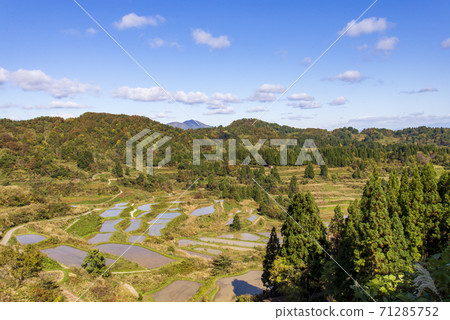 Hoshitoge Rice Terraces (horizontal) 71285752