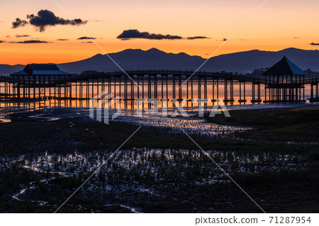 《Aomori Prefecture》 Tsuru no Maihashi / Twilight 《Aomori Prefecture》 Tsuru no Maihashi / Twilight 71287954