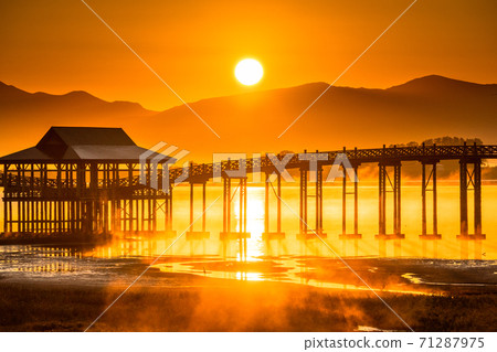 《Aomori Prefecture》 Tsuru no Maihashi / Sunrise 《Aomori Prefecture》 Tsuru no Maihashi / Sunrise 71287975