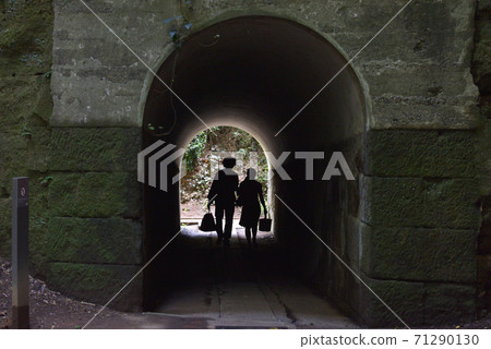 <Kanagawa> Tunnel of the fortress remains on the uninhabited island "Sarushima" in Tokyo Bay 71290130