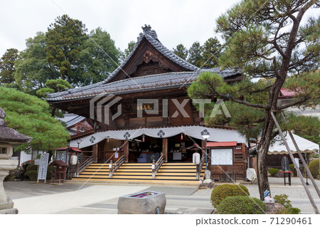 長野縣飯田市秋天的前善光寺-照片素材（圖片） [71290461] - PIXTA圖庫