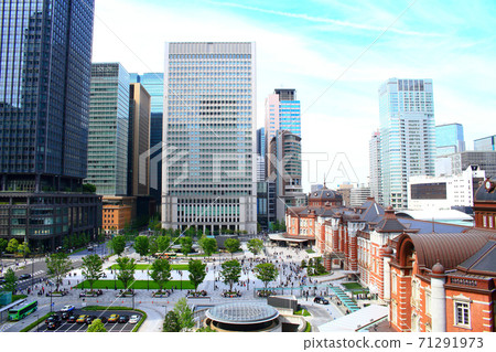 Scenery of Tokyo, Tokyo Station and its surroundings 71291973
