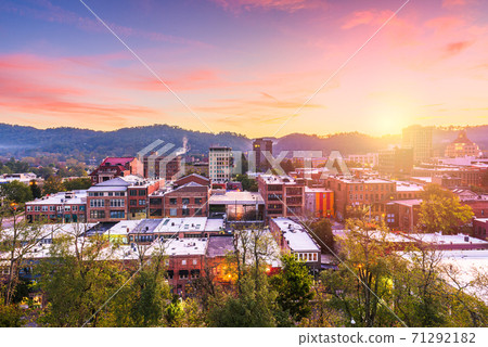 Asheville, North Carolina, USA 71292182