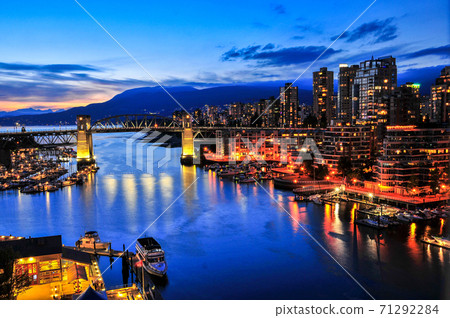 加拿大溫哥華港風光 71292284