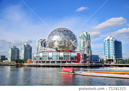 Vancouver harbor landscape 71292325