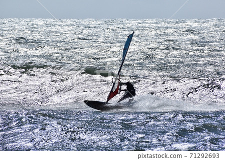 Windsurfing scenery 201024am 11:13 Windsurfing scenery 201024am 11:13 71292693