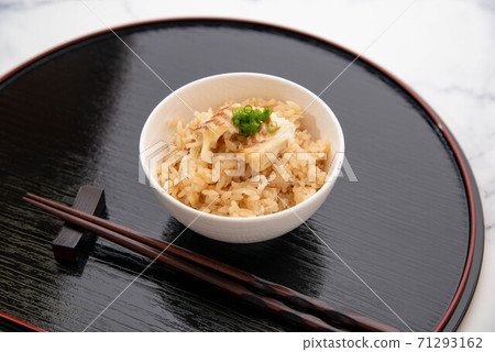 Sea rice 71293162