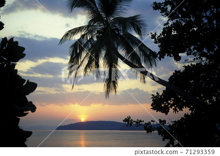 THAILAND KRABI AO NANG RAILAY BEACH THAILAND KRABI AO NANG RAILAY BEACH 71293359