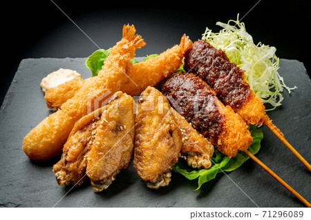 3 kinds of Nagoya food 71296089