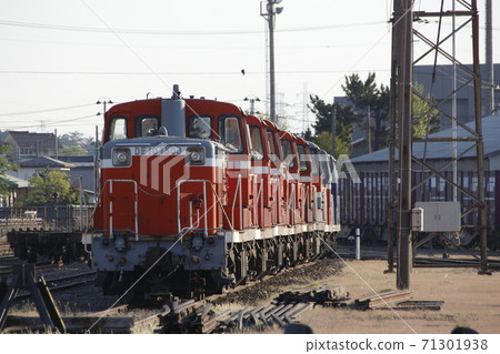 DE10 at Akita Port (May 2019) 71301938