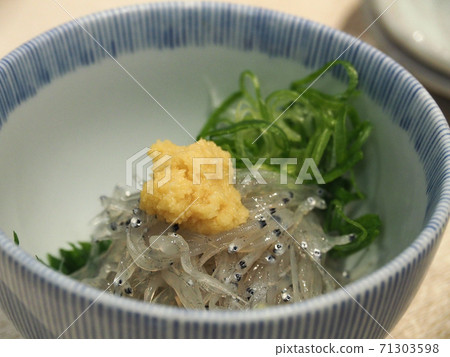 生活 生活 71303598
