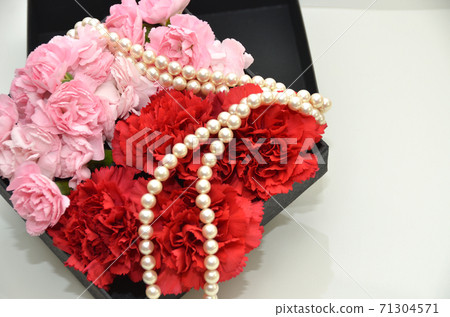Carnation box flower, Mother's Day image, gift 71304571