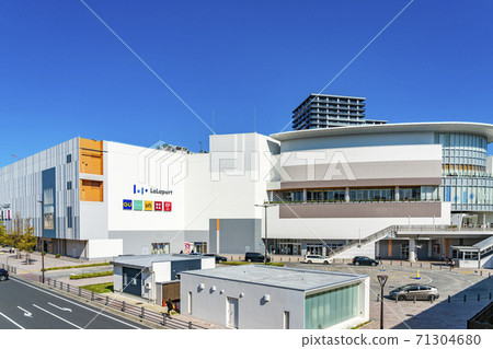 [Kanagawa Prefecture] LaLaport Ebina in front of Ebina Station 71304680