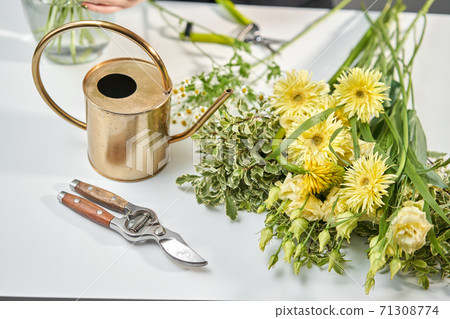 Bouquet 010, Flowers bunch, set for home. Flowers bunch, set for home. Fresh cut flowers for decoration home. European floral shop. Delivery fresh cut flower. 71308774