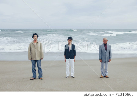 三代父母和孩子的肖像 三代父母和孩子的肖像 71310663
