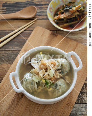 Korean food pollock dumplings 71313354