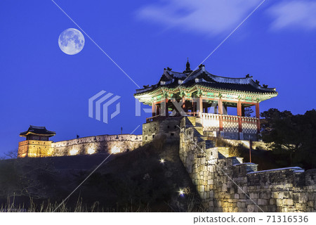 水原華城 水原華城 71316536