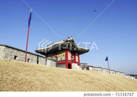 Suwon Hwaseong Suwon Hwaseong 71316787