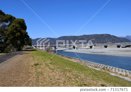 神奈川縣松田清河長廊蘆原清水大橋 71317671