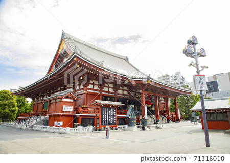 Sensoji Temple Main hall (Kanon hall) Sensoji Temple Main hall (Kanon hall) 71318010