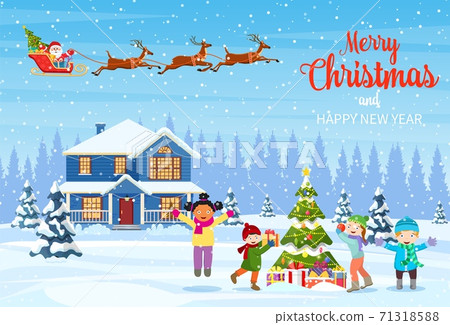 kids decorating a Christmas tree 71318588