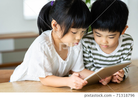 Brothers Tablets Good friends Girls Boys 71318796