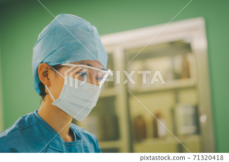 女生 女孩 女性 71320418