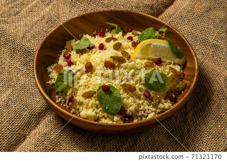 蒸粗麥粉是北非的優質麵食 71321170