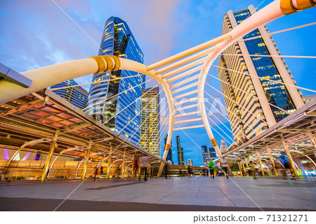 Chong Nonsi skywalk at night in Bangkok, Thailand Chong Nonsi skywalk at night in Bangkok, Thailand 71321271