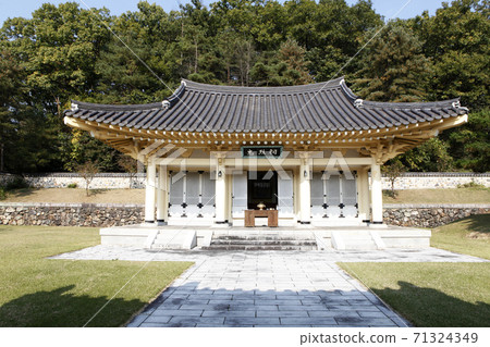 忠孝寺，秋天，忠州，忠北 71324349