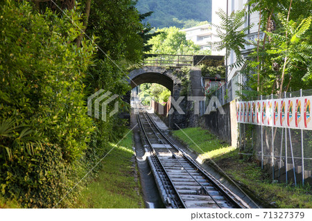 瑞士盧加諾聖薩爾瓦多山纜車坡度 71327379