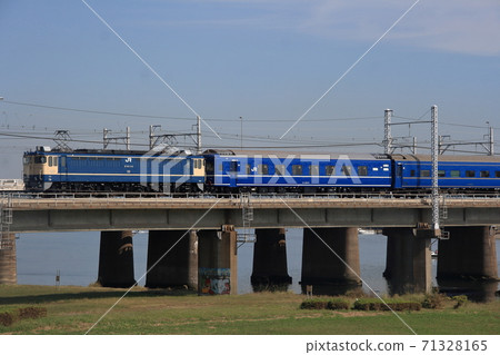 重返東海道本線的藍色列車親子體驗列車_照片拍攝於2012年10月13日 71328165