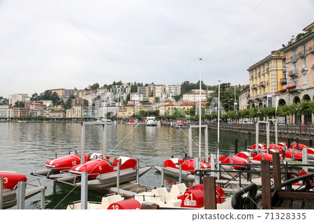 瑞士盧加諾盧加諾湖和盧加諾市中心 71328335