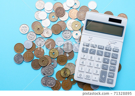 計算器和硬幣 計算器和硬幣 71328895