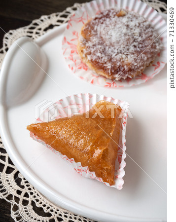 Delicious sweet arabic almond briouat Delicious sweet arabic almond briouat 71330469