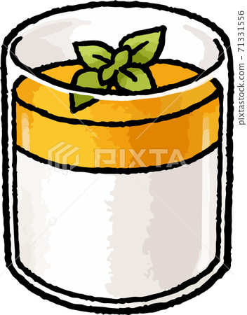 [Food illustration material] Hand-drawn vector illustration of orange mousse 71331556