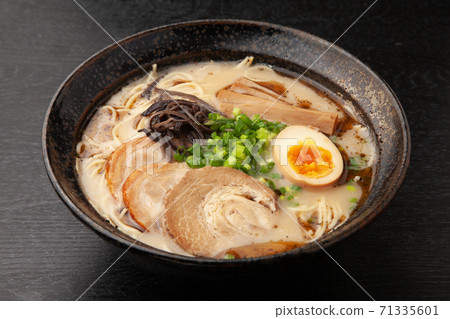 熊本風味豬骨拉麵 71335601
