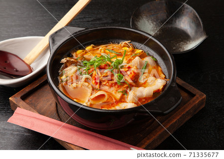 豬肉泡菜鍋 71335677