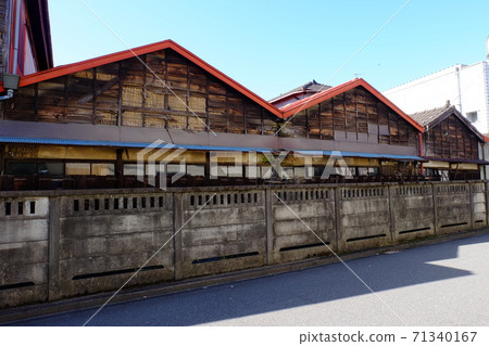 封閉式城鎮工廠 封閉式城鎮工廠 71340167