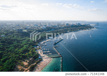 Panoramic aerial view of the city, the bay with boats and yachts 71341346