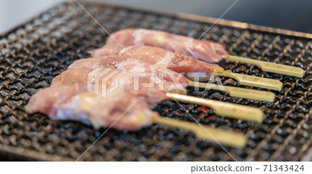 名古屋Cochin(當地雞肉)烤雞肉和Tsukune 名古屋Cochin(當地雞肉)烤雞肉和Tsukune 71343424