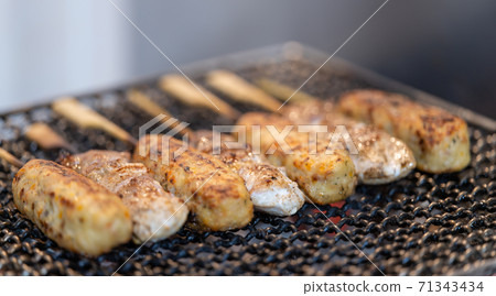 名古屋Cochin(當地雞肉)烤雞肉和Tsukune 名古屋Cochin(當地雞肉)烤雞肉和Tsukune 71343434