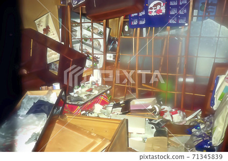 阪神淡路大地震1995年1月17日地震室 71345839