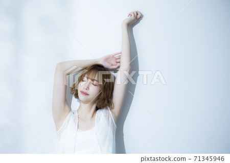 Women beauty hair care Women beauty hair care 71345946