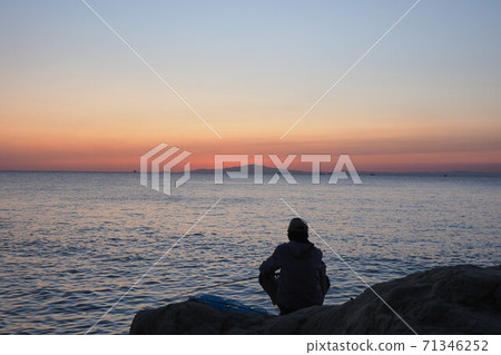 Tomiura Coast Hokkezaki Promenade Sea and Sunset Scenery of the setting sun Tomiura Coast Hokkezaki Promenade Sea and Sunset Scenery of the setting sun 71346252