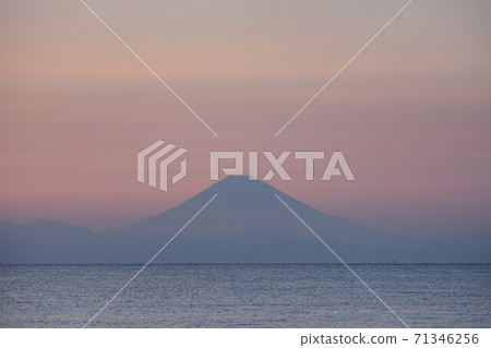 Tomiura Coast Hokkezaki Promenade Sea and Sunset Scenery of Sunset Mt. Fuji Tomiura Coast Hokkezaki Promenade Sea and Sunset Scenery of Sunset Mt. Fuji 71346256