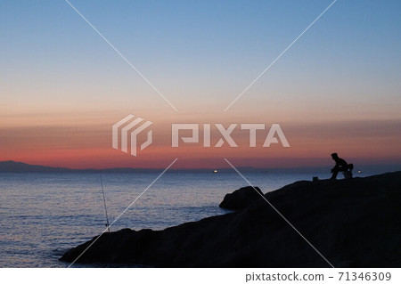 Tomiura Coast, Tomiura Old Port, Sunset Scenery, Night Sea, Angler Tomiura Coast, Tomiura Old Port, Sunset Scenery, Night Sea, Angler 71346309