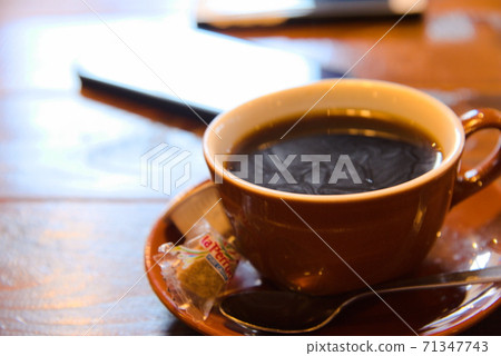 [Recommended for articles] Coffee and smartphones [Business] 71347743