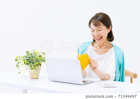 微笑女人筆記本電腦錢包 71349497