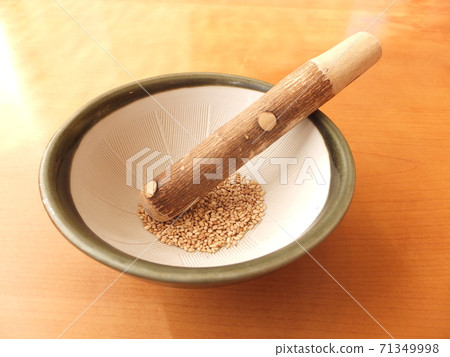 白芝麻和剃須棒芝麻 白芝麻和剃須棒芝麻 71349998